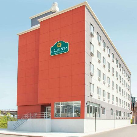 La Quinta Inn & Suites Far Rockaway - Beach Hotel Nova York Exterior foto